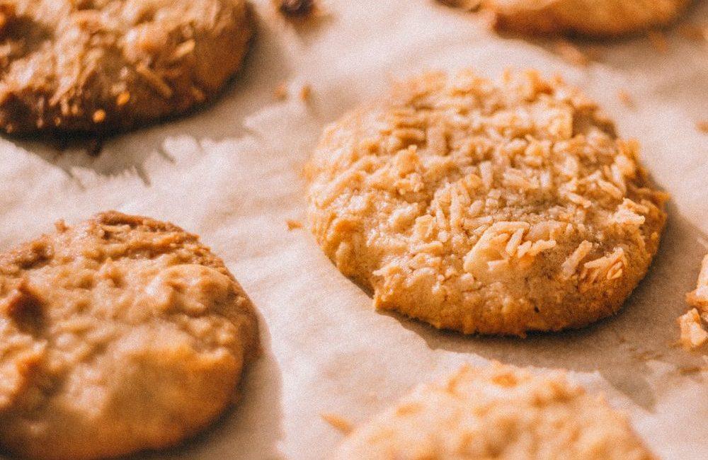 How much does it cost to make coconut cookies from cookie dough?